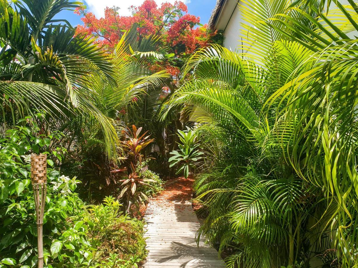 VILLA BLUE LAGOON Suite apartment Lowlands Buitenkant foto