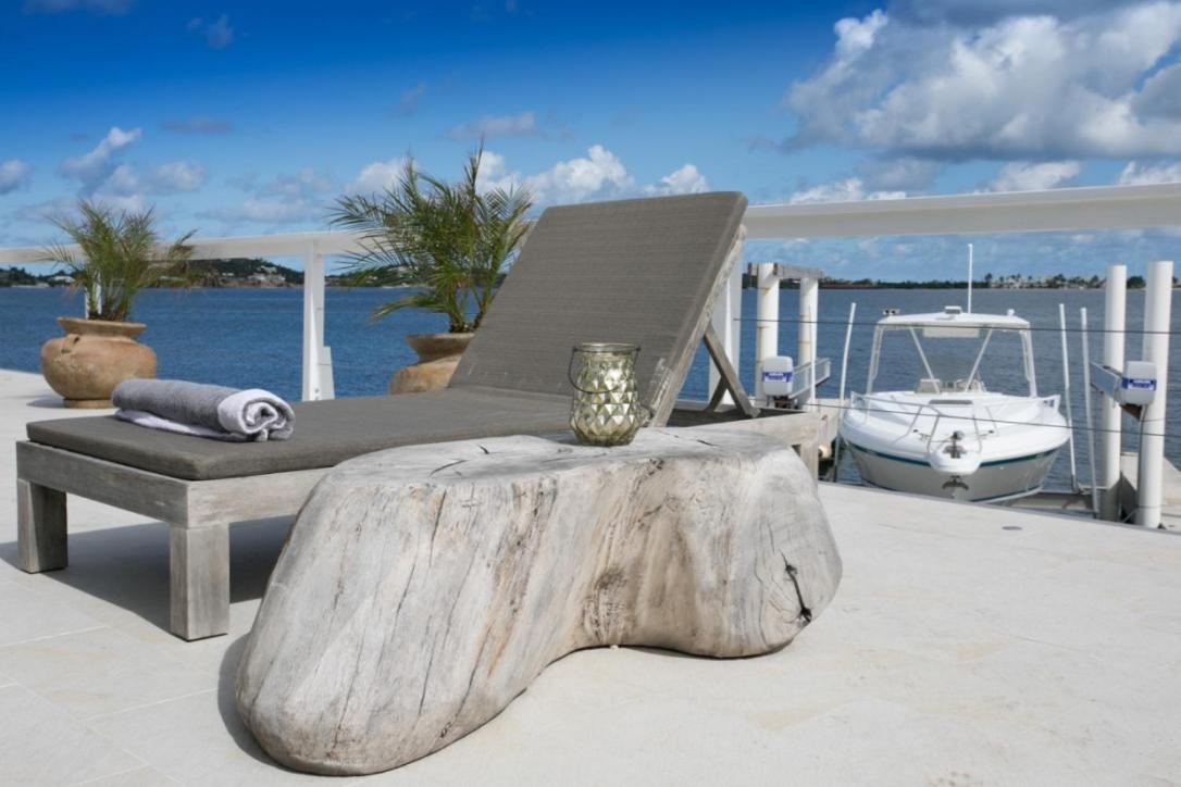 VILLA BLUE LAGOON Suite apartment Lowlands Buitenkant foto